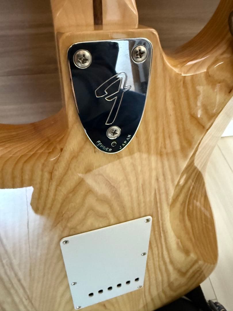 Fender Stratocaster アッシュボディ