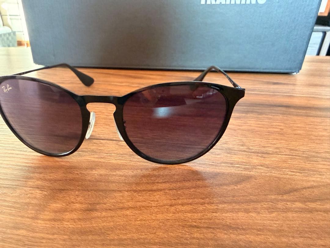 本日限定Ray-Ban キャットアイ サングラス RB3539