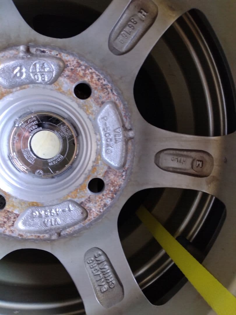 ブリヂストン スタッドレスタイヤ 155/65R13 4本セット 23年製