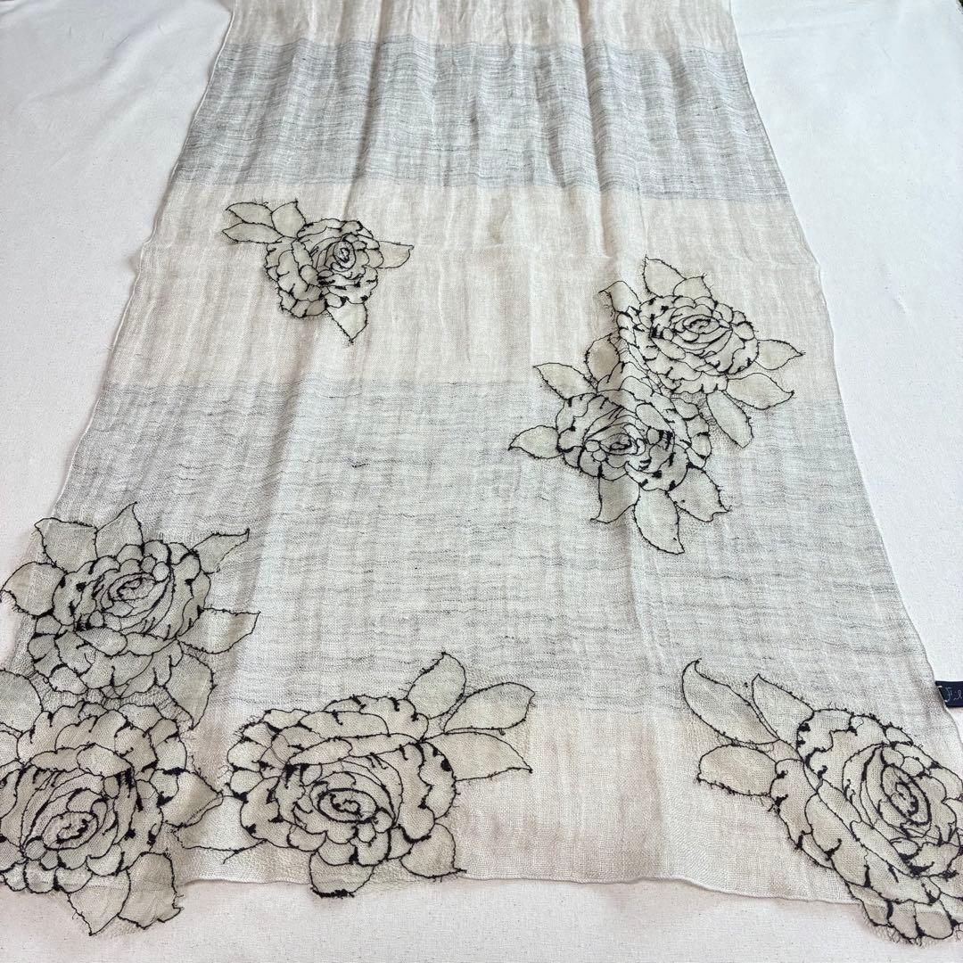 1-18.美品 Fil D'araignee リネンストール　フラワー　グレー系