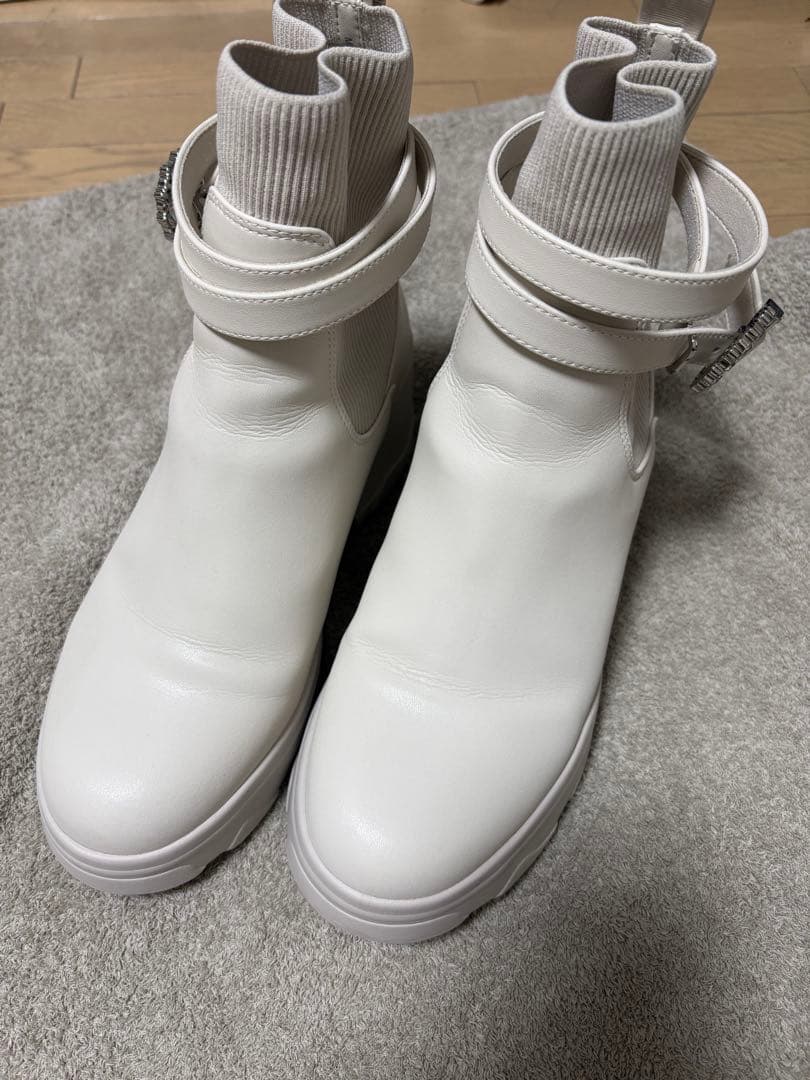 【軽量】クリスタルバックル ショートブーツ