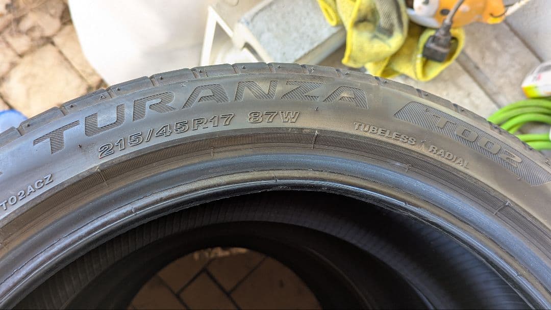 ブリジストン トランザT002 215/45R17 4本セット バリ山