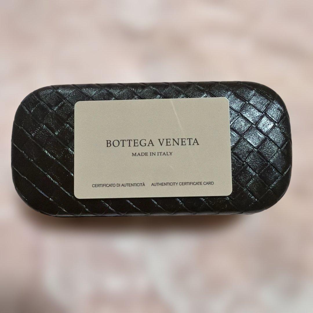 Bottega Veneta サングラス グラデーションレンズ