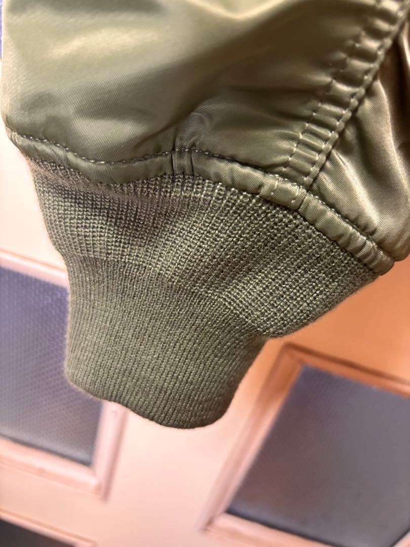 ALPHA INDUSTRIES MA-1 フライトジャケット カーキ