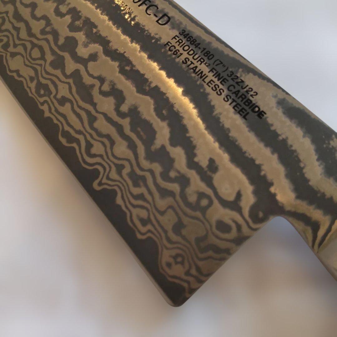 未使用品　雅 MIYABI 5000FC-D 三徳包丁18cm 日本製