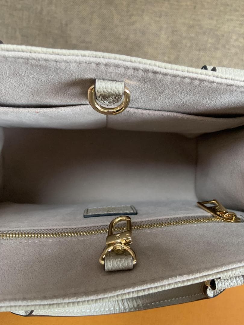 Louis vuitton バイカラー モノグラム アンプラントオンザゴー PM