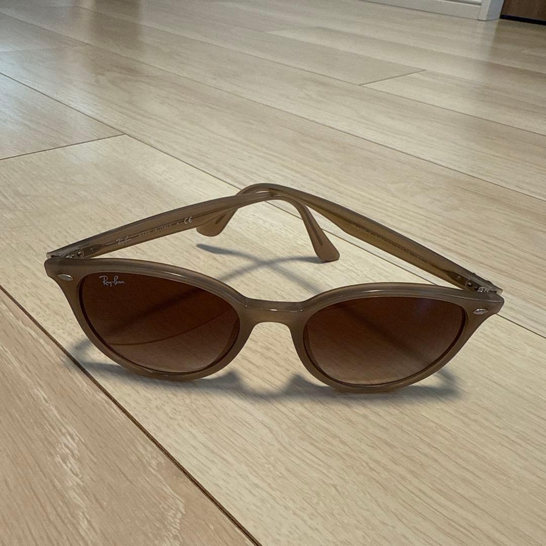 Ray-Ban レイバン キャットアイ サングラス ブラウン