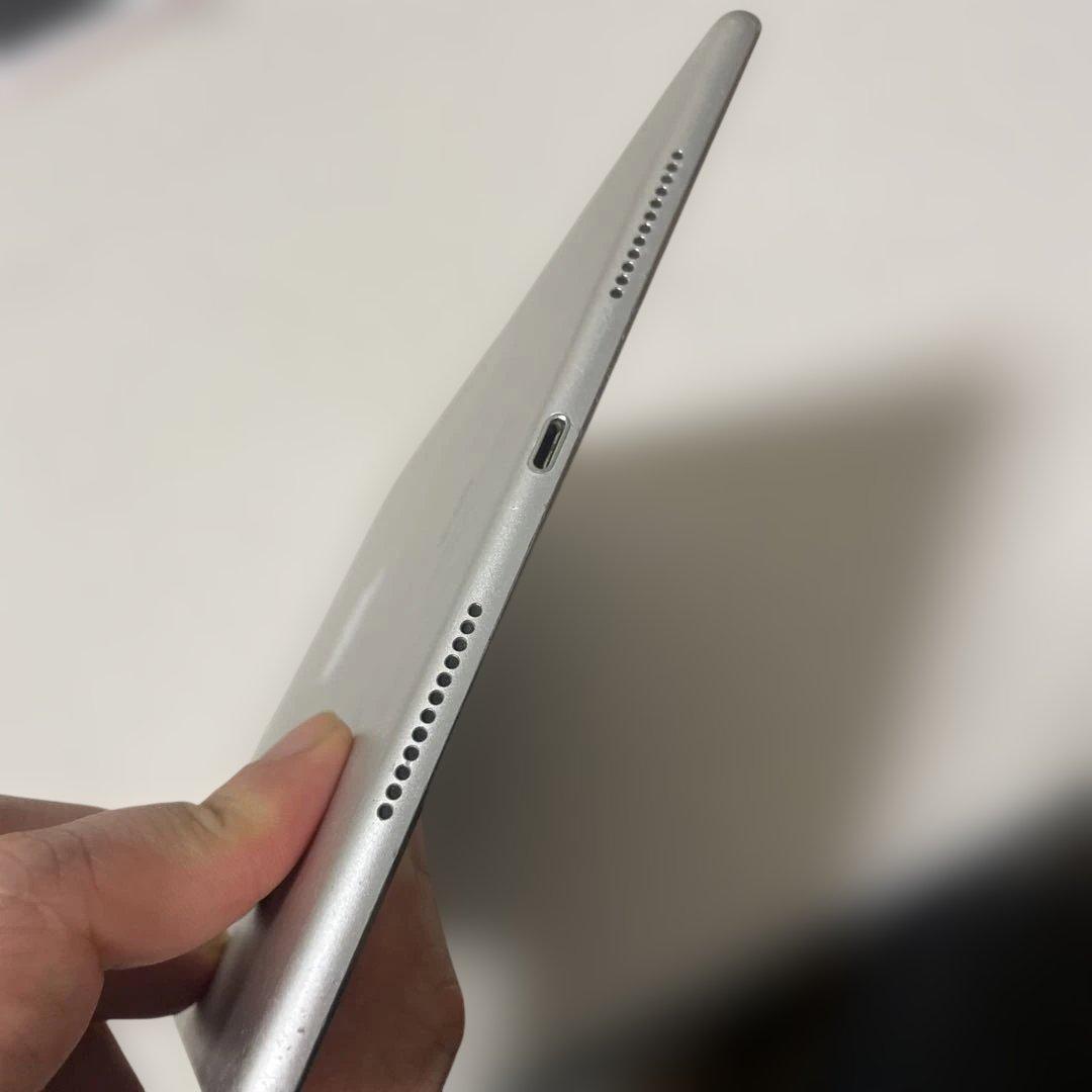 S*m様 iPad Pro (第1世代) 32GB 9,7 イン　バッテリー88