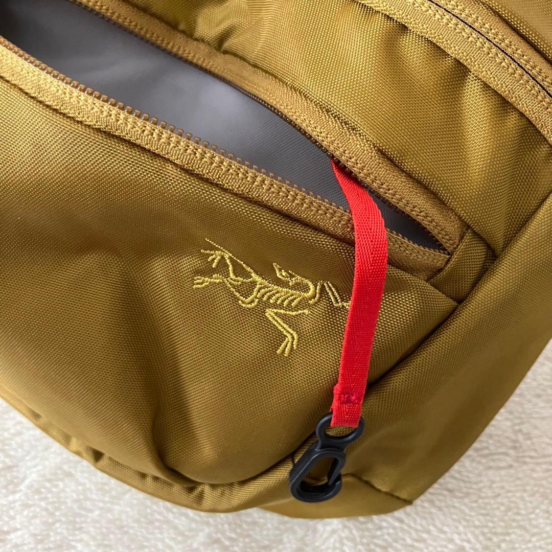 美品 ARC'TERYX mantis2 waistpack GOLD イエロー