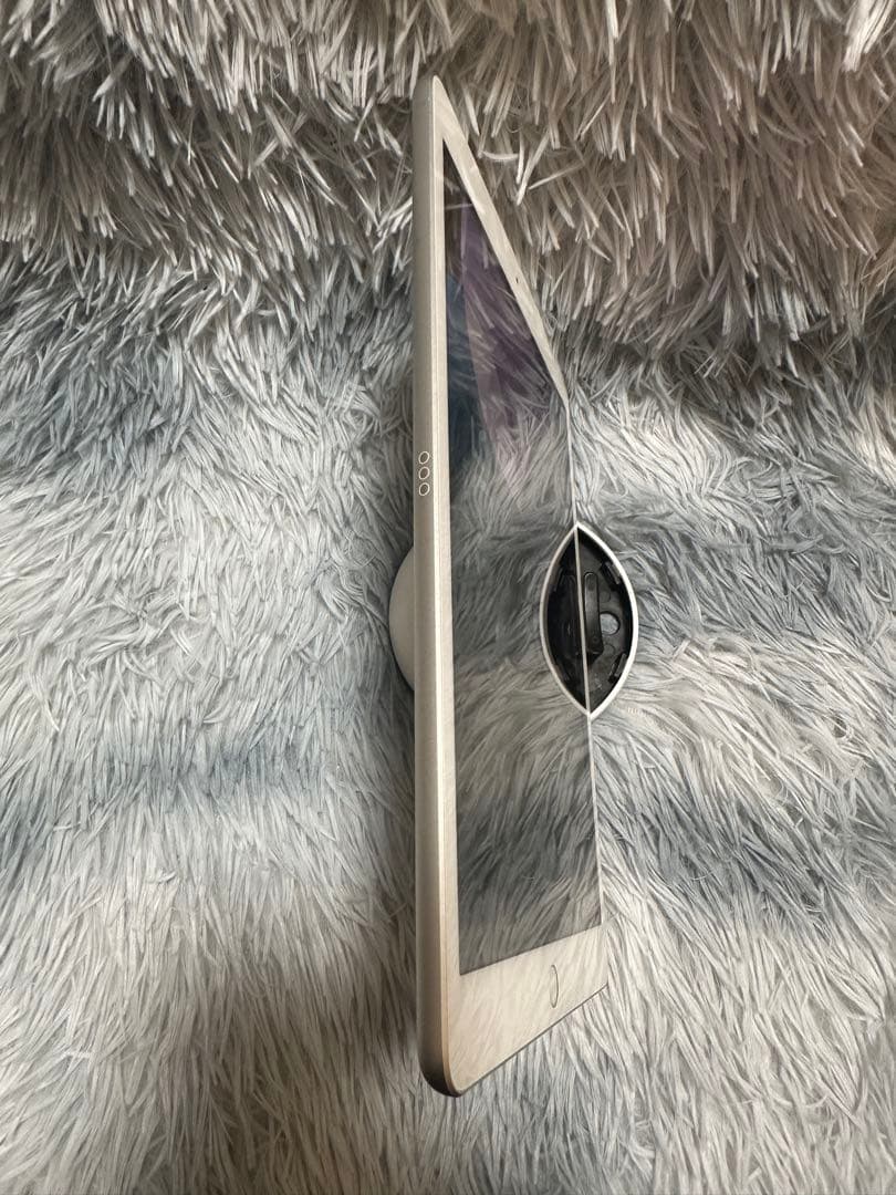Apple iPad (第7世代) 32GB シルバー 2019年代