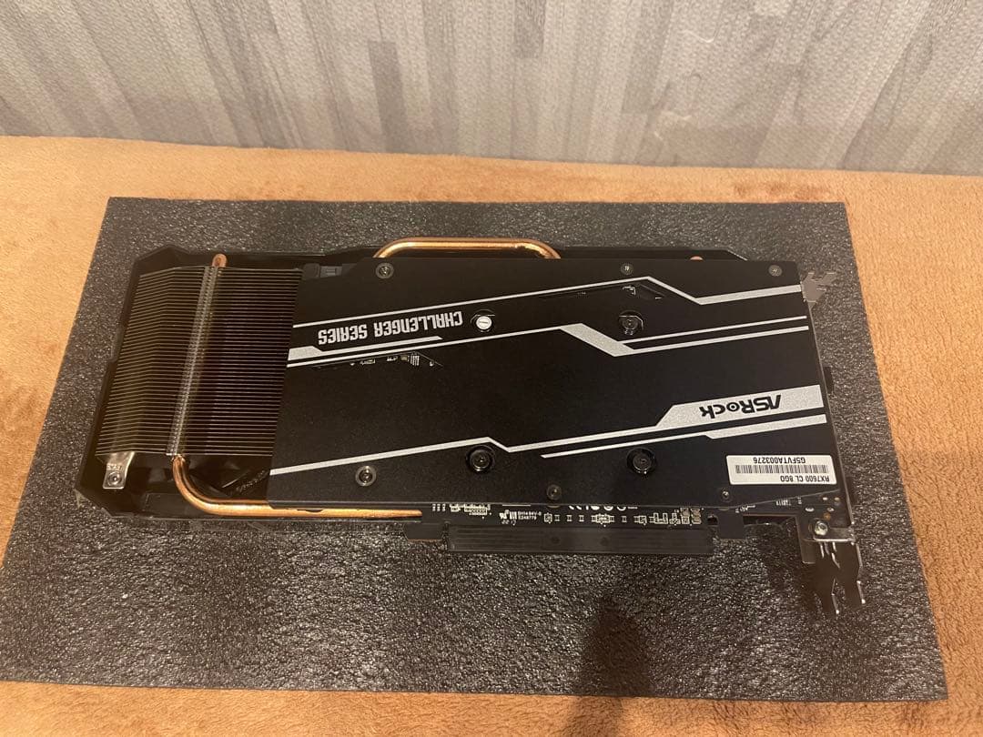 ASRock Radeon / RX7600 グラフィックボード 8GB
