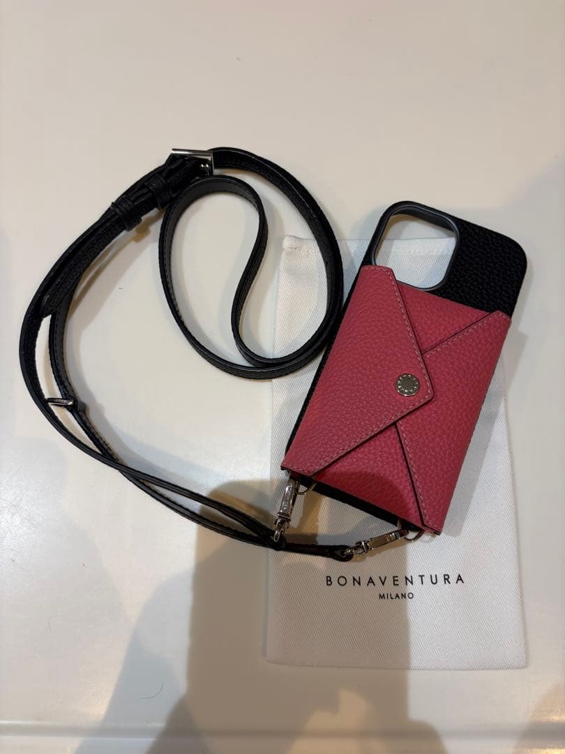 美品 ボナベンチュラ iPhone16ケース カードケース付