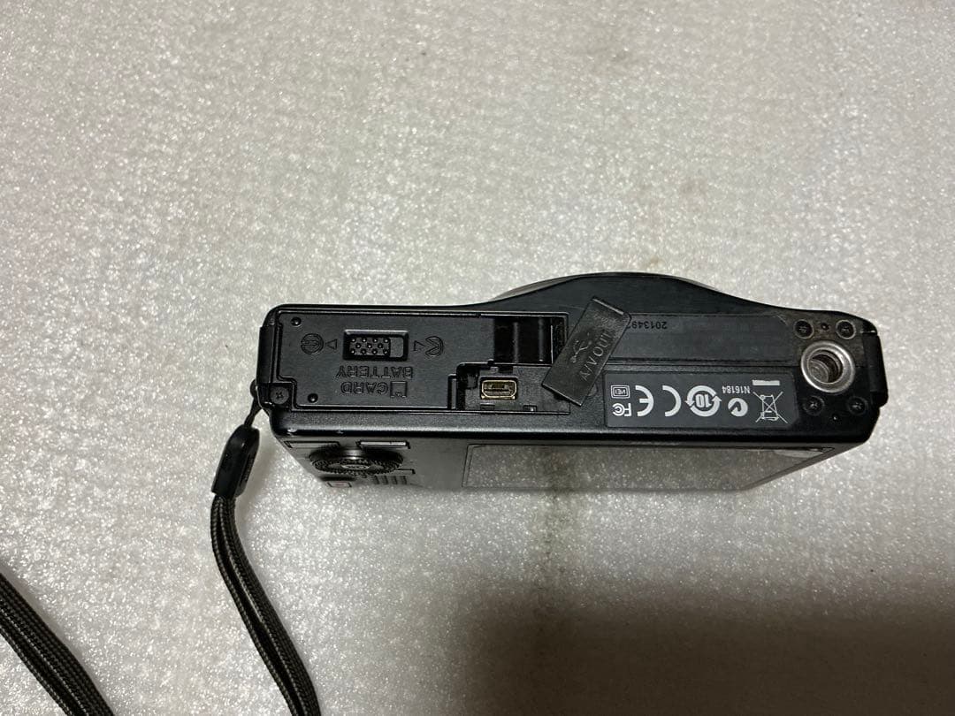 Nikon／COOLPIX S8100【中古品　電池付き】。