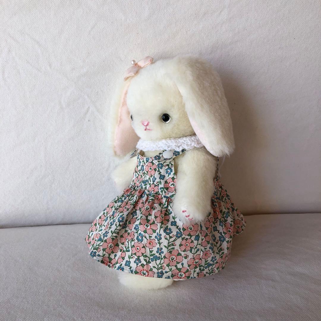 ハンドメイド　ふわふわロップイヤーちゃん　うさぎのぬいぐるみ