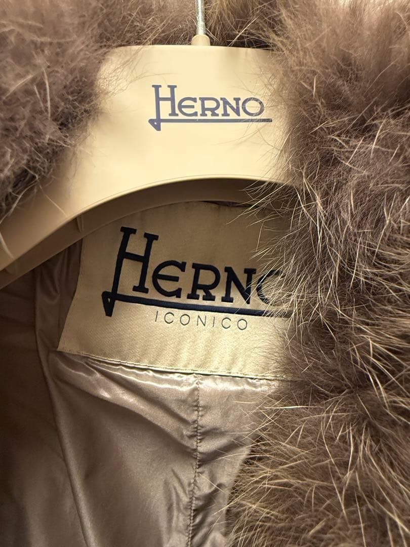 Herno ヘルノ ダウンジャケット42