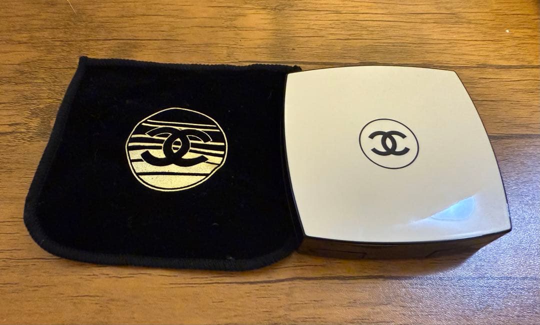 CHANEL シャネル　レベージュヘルシーゴールデングロウパウダー　新品限定品