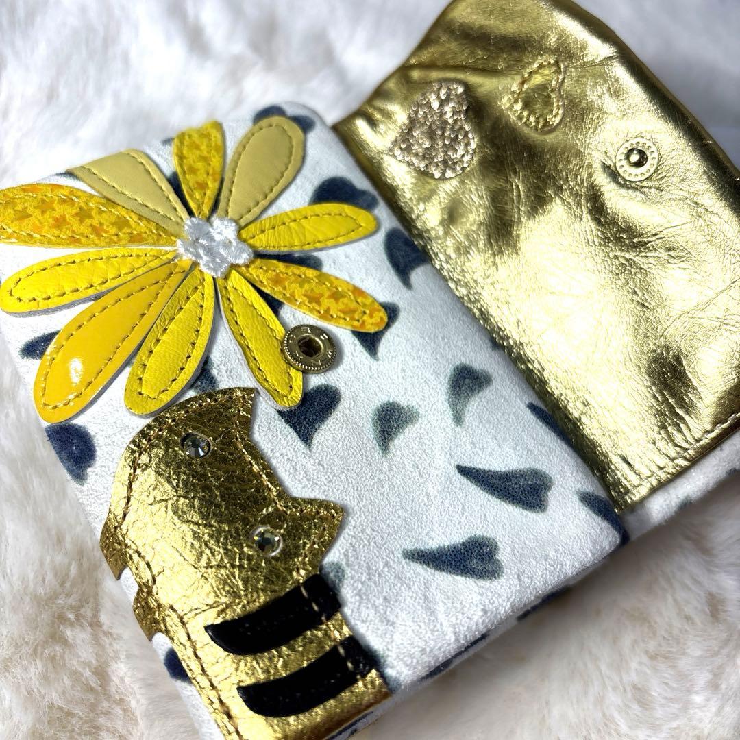美品✨ツモリチサト　三つ折り財布　がま口　財布　ミニ　花柄　猫　ハート柄 レザー
