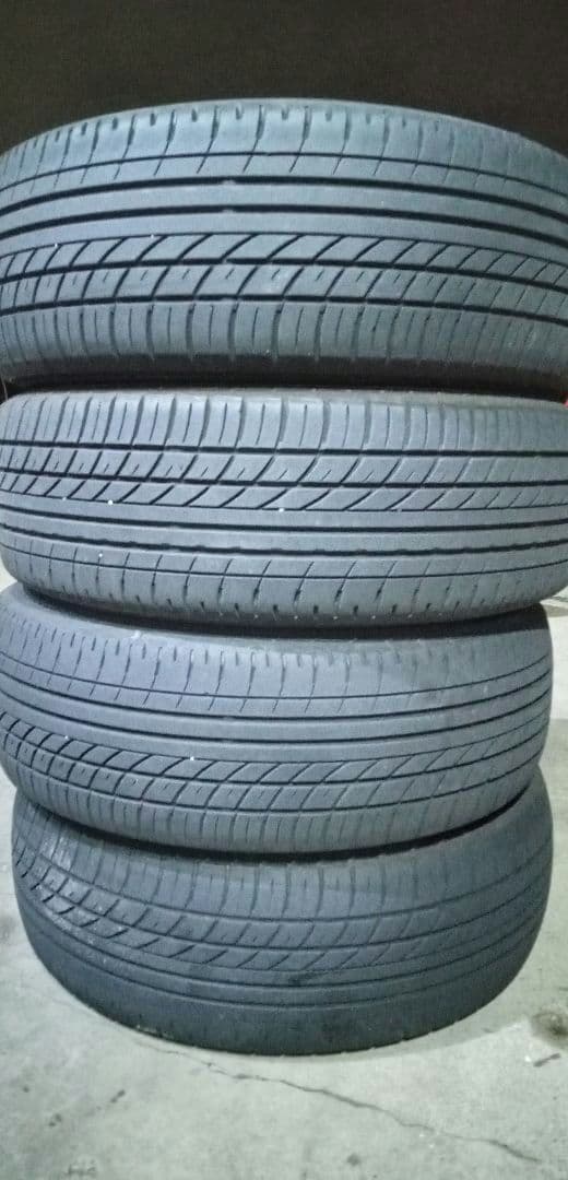 YOKOHAMA PARADA PA03 ホワイトレター215/65R16C