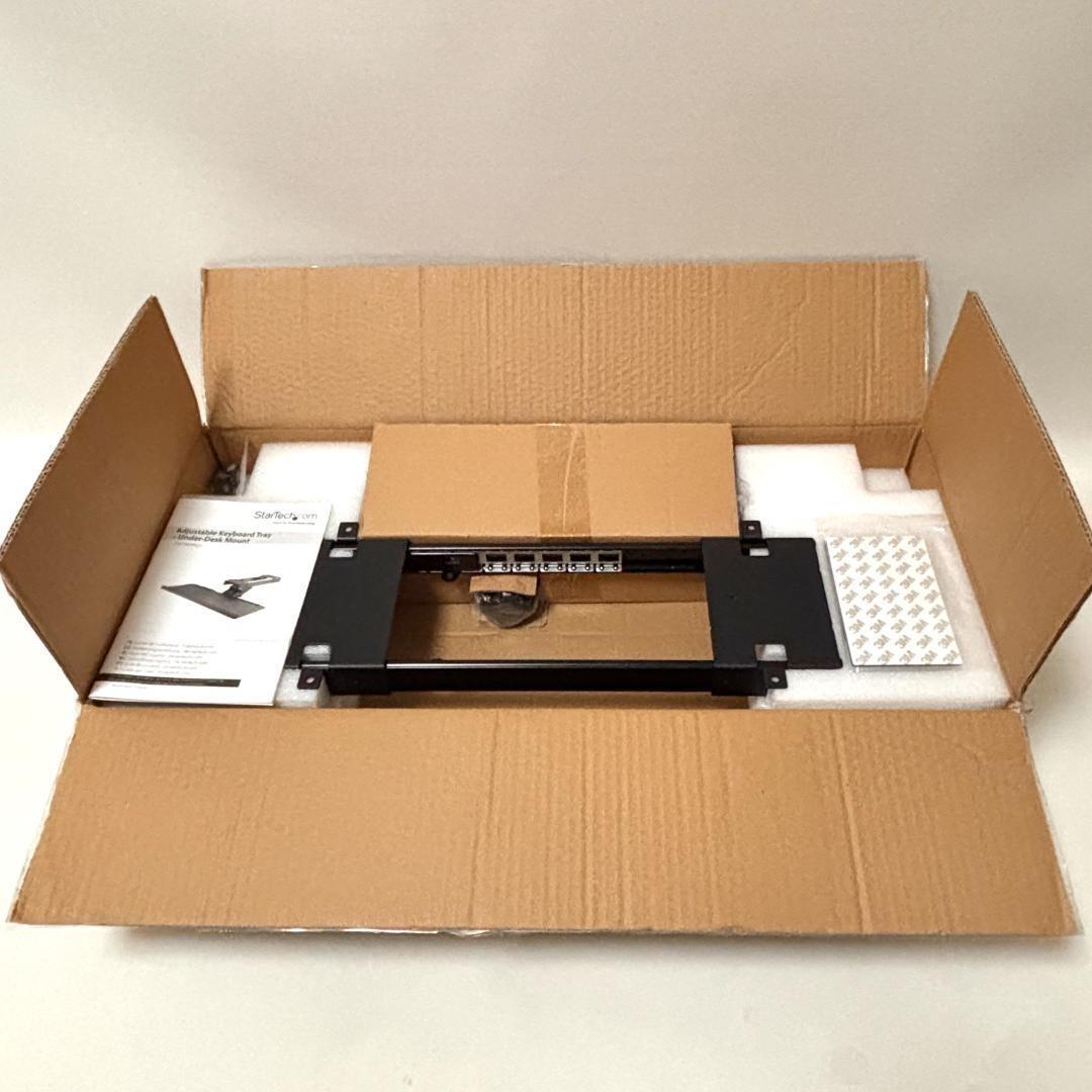 新品・未使用 StarTech.com スライド式キーボードトレイ