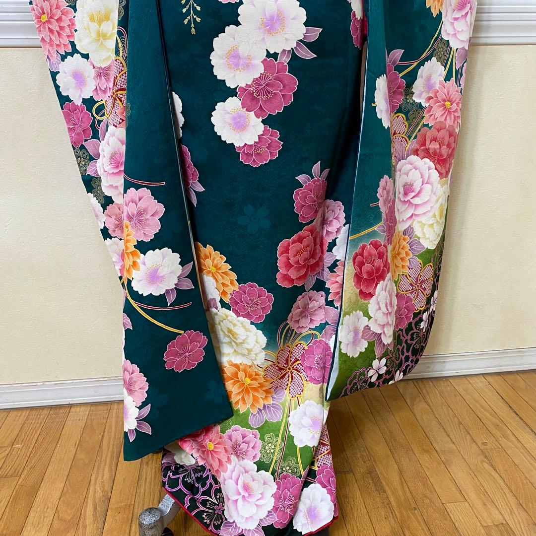 未使用正絹振袖フルセット‼️人気グリーン花々金糸刺繍金彩キラキラ素敵✨長襦袢付き‼️