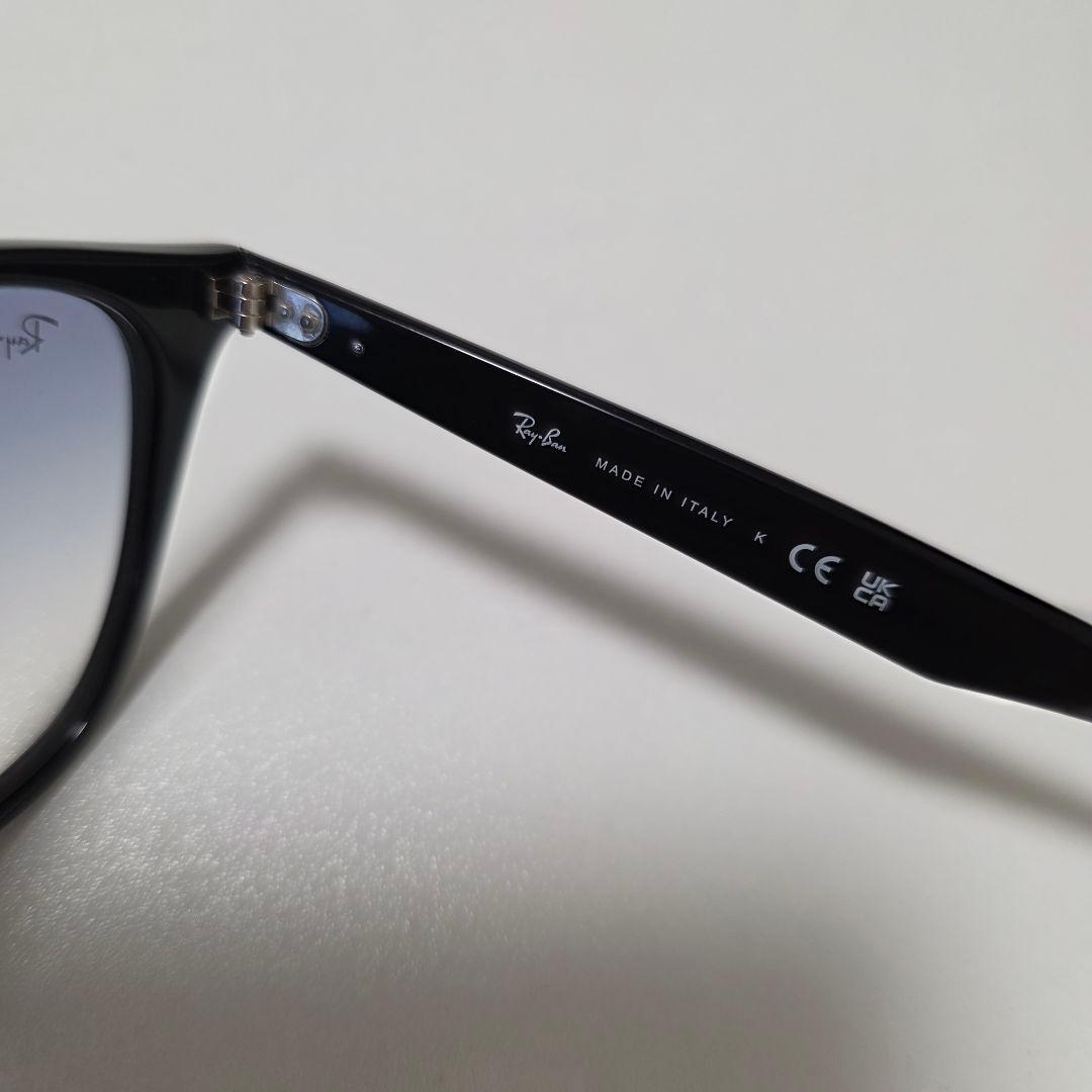 Ray-Ban ブラック サングラス RB4258F