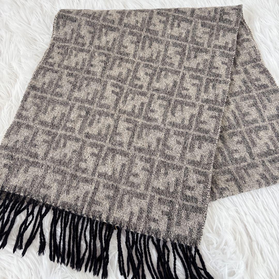 ✨美品✨FENDI フェンディ マフラー ストール ズッカ柄 ウール100%