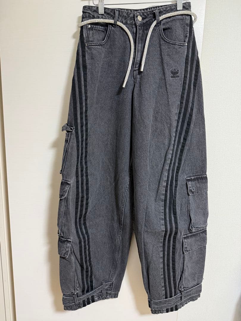 27 Adidas ADILLENUM デニムパンツグ レーデニムカーゴ