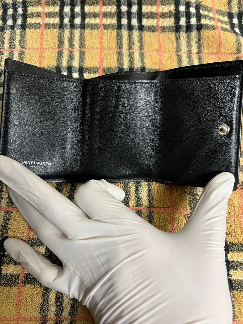 サンローラン 三つ折り財布 シルバーロゴ Yves Saint Laurent