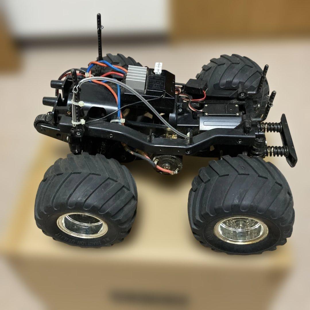 タミヤのワイルドウイリー2だと思います。ラジコンカー