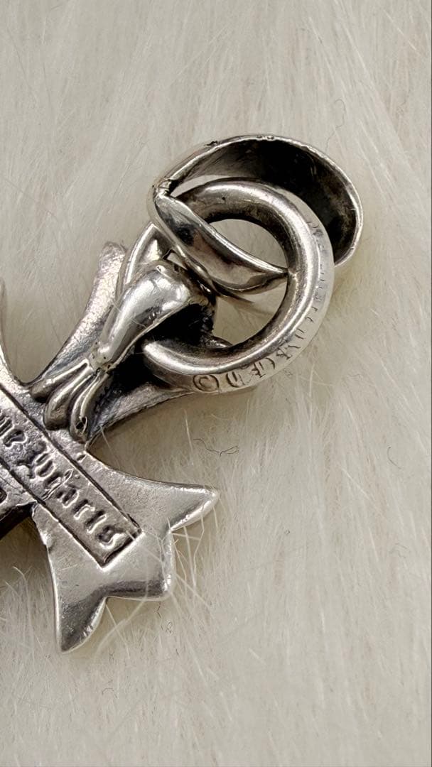 Chrome Hearts クロスペンダント ベイル