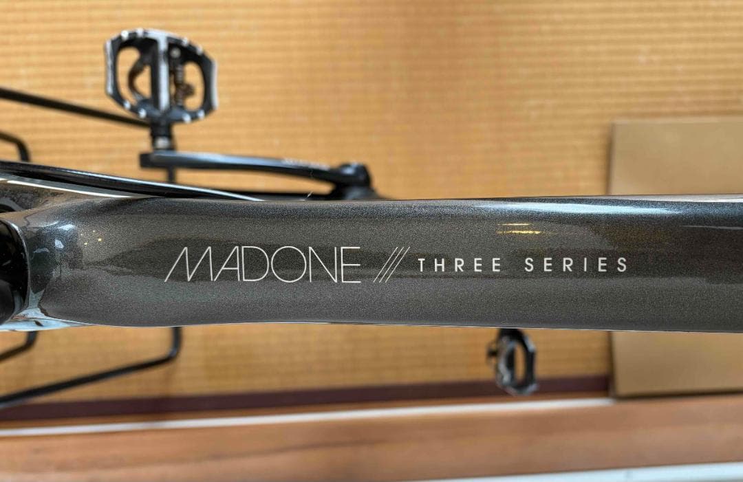 【完動品】【付属品付き】TREK MADONE 3.1 カーボン ロードバイク