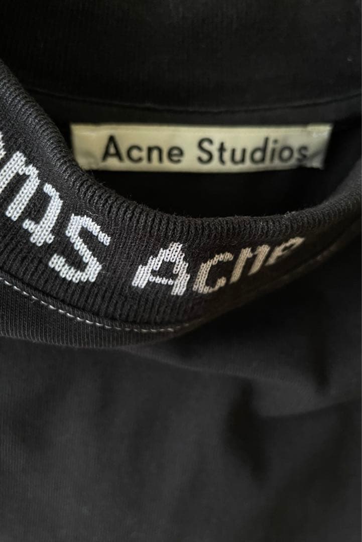 専用アクネストゥディオズ黒Tシャツ