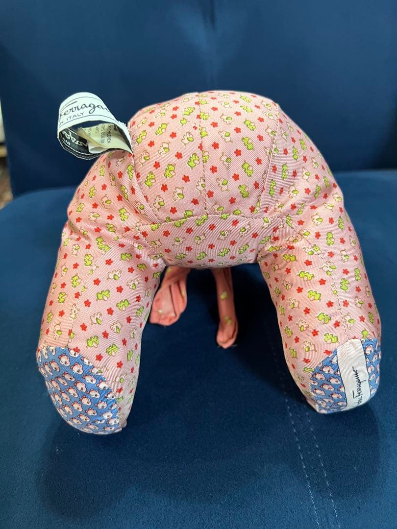 Salvatore Frrragamoクマぬいぐるみ3体セット