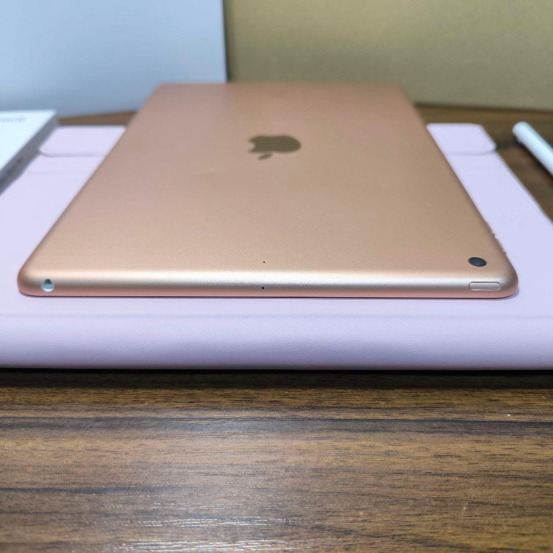 iPad 第7世代 Wi-Fi 128GB ケースとキーボード、タッチペン