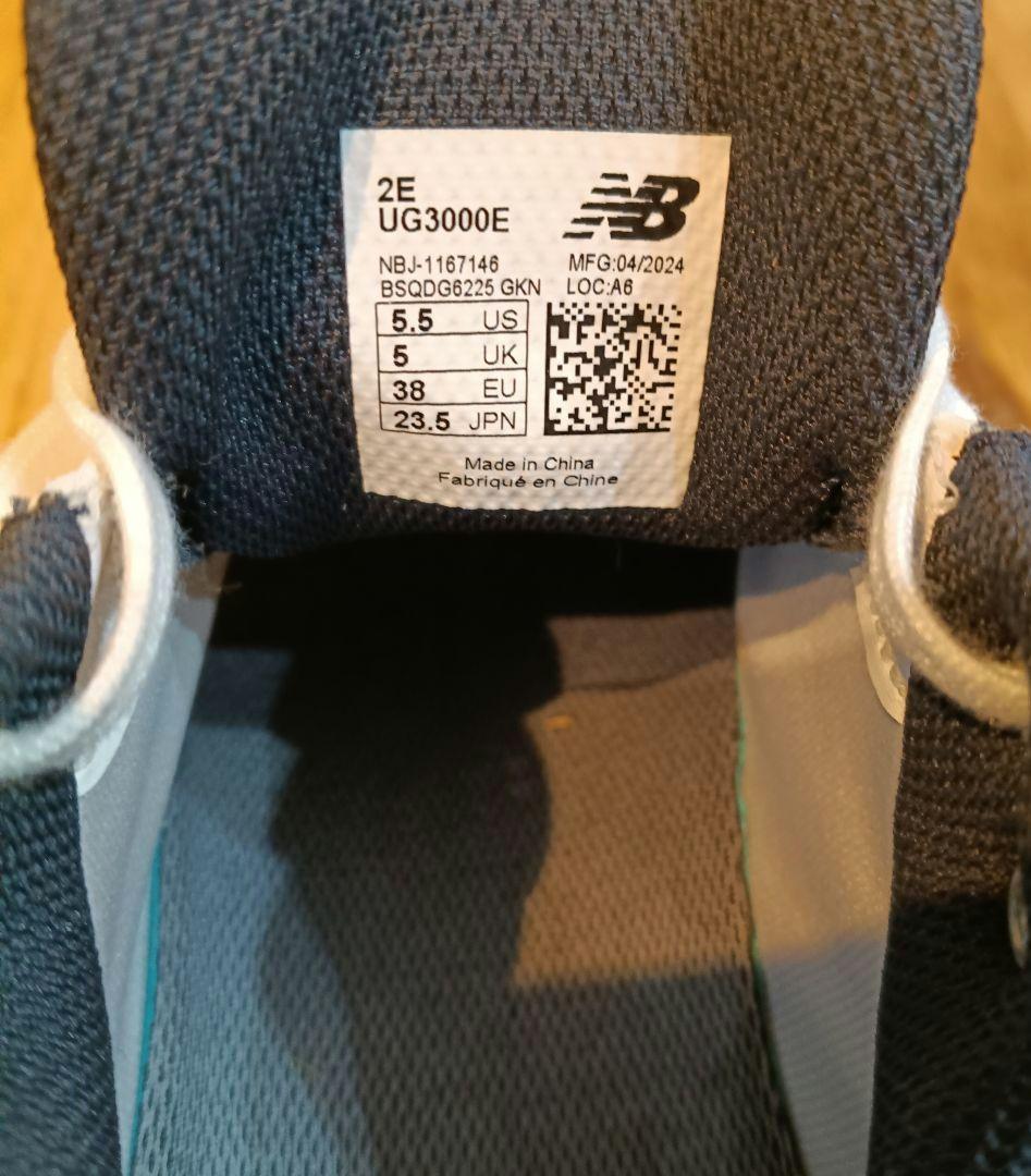 New Balance ゴルフシューズ 23.5cm　レディース　ニューバランス