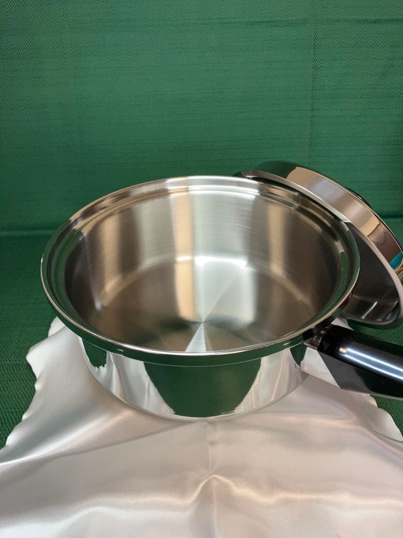 Amway Queen中ソースパン 未使用品