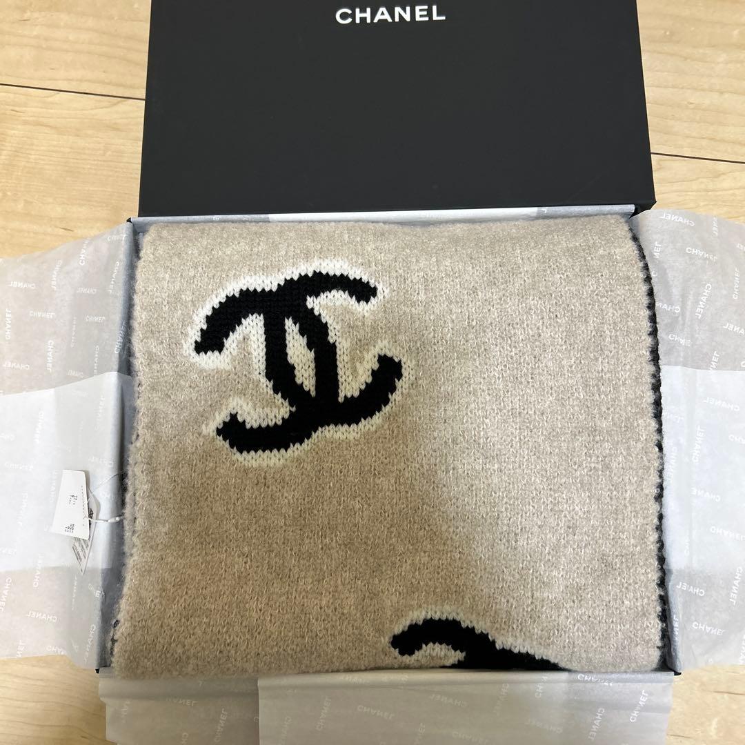 新品　CHANEL マフラー