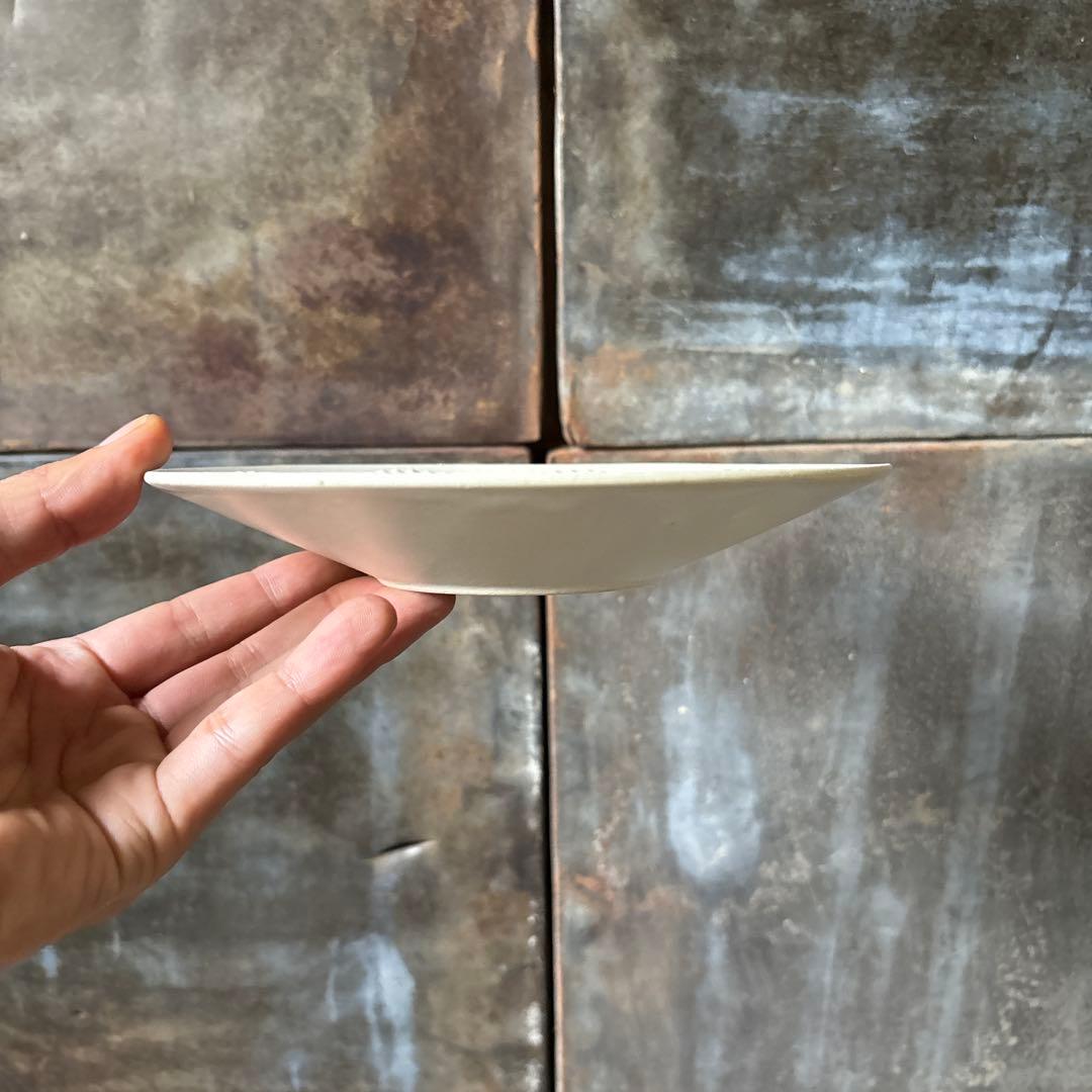 ミナペルホネン タンバリンプレート S ホワイト　ペアφ17cm
