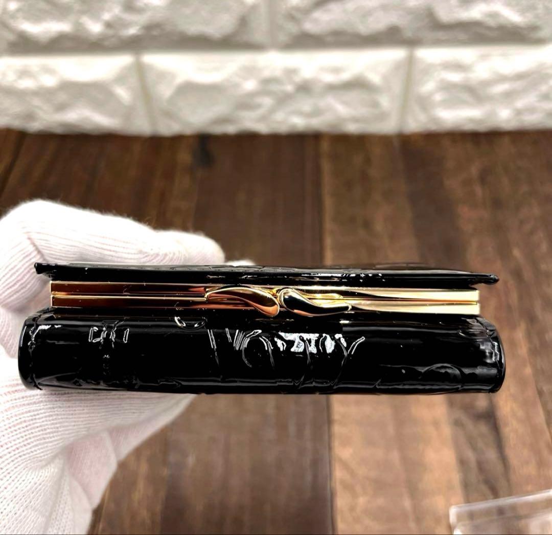 新品未使用　ヴィヴィアンウエストウッド 三つ折財布　黒　エナメル　がま口