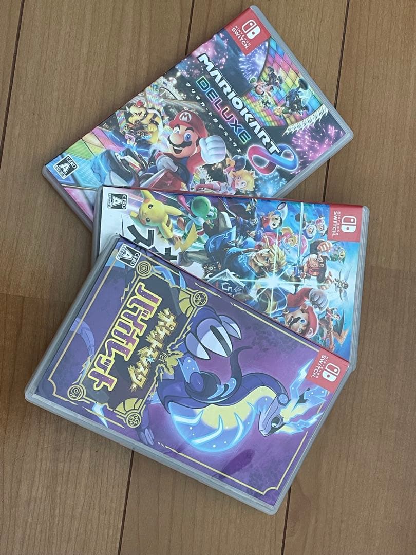 Nintendo Switch フィルム付+ ソフト3本 + ケース