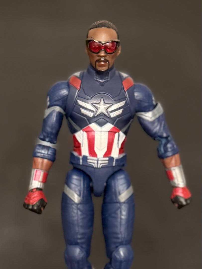 キャプテン・アメリカ　ブレイブ・ニュー・ワールド　フィギュア　ハズブロ