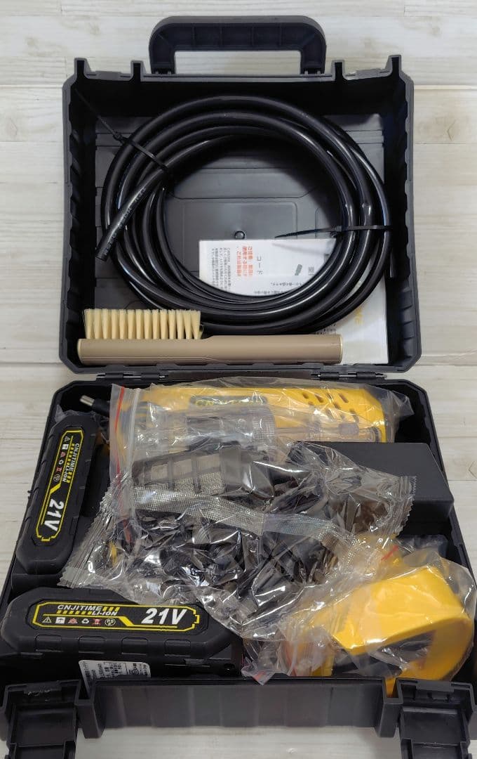 【週末Sale!】高圧洗浄機 ハンディ高圧洗浄機、バッテリー2個 残量表示