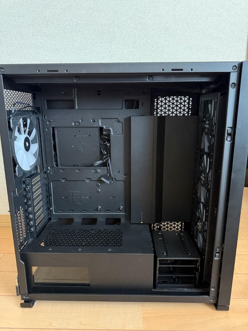 CORSAIR iCUE 7000X RGB（川端）