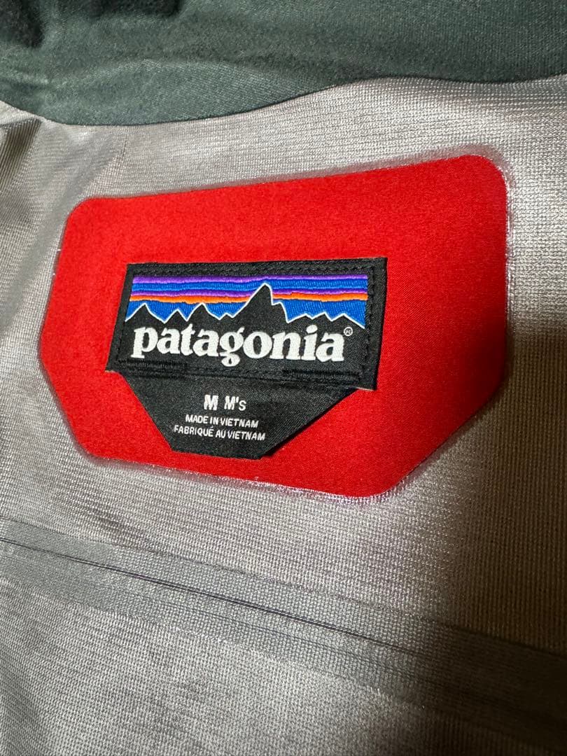 Patagonia トリオレット・ジャケット　赤　Mサイズ
