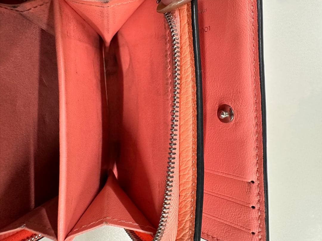 Louis Vuitton 二つ折り財布 マヒナ ポルトフォイユクレア