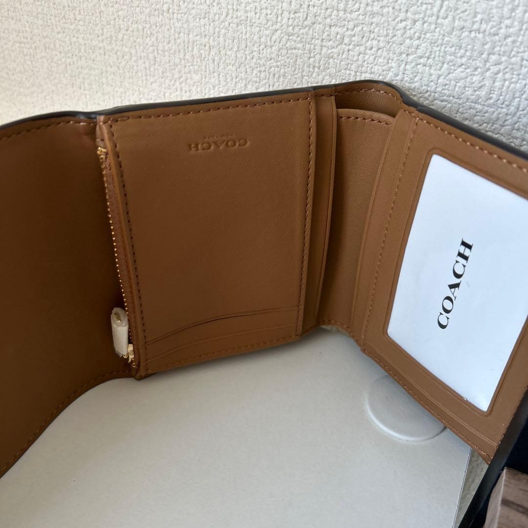 COACH チェリー柄 三つ折り財布