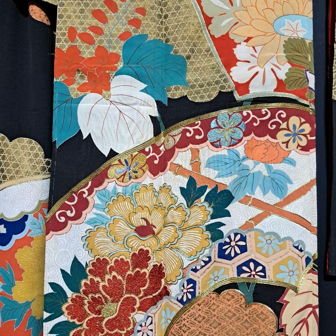 10月特別価格‼78000円→‼ アンティーク黒振袖！沢山の手刺繍