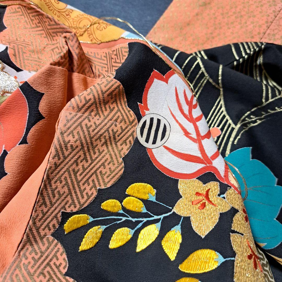 10月特別価格‼78000円→‼ アンティーク黒振袖！沢山の手刺繍