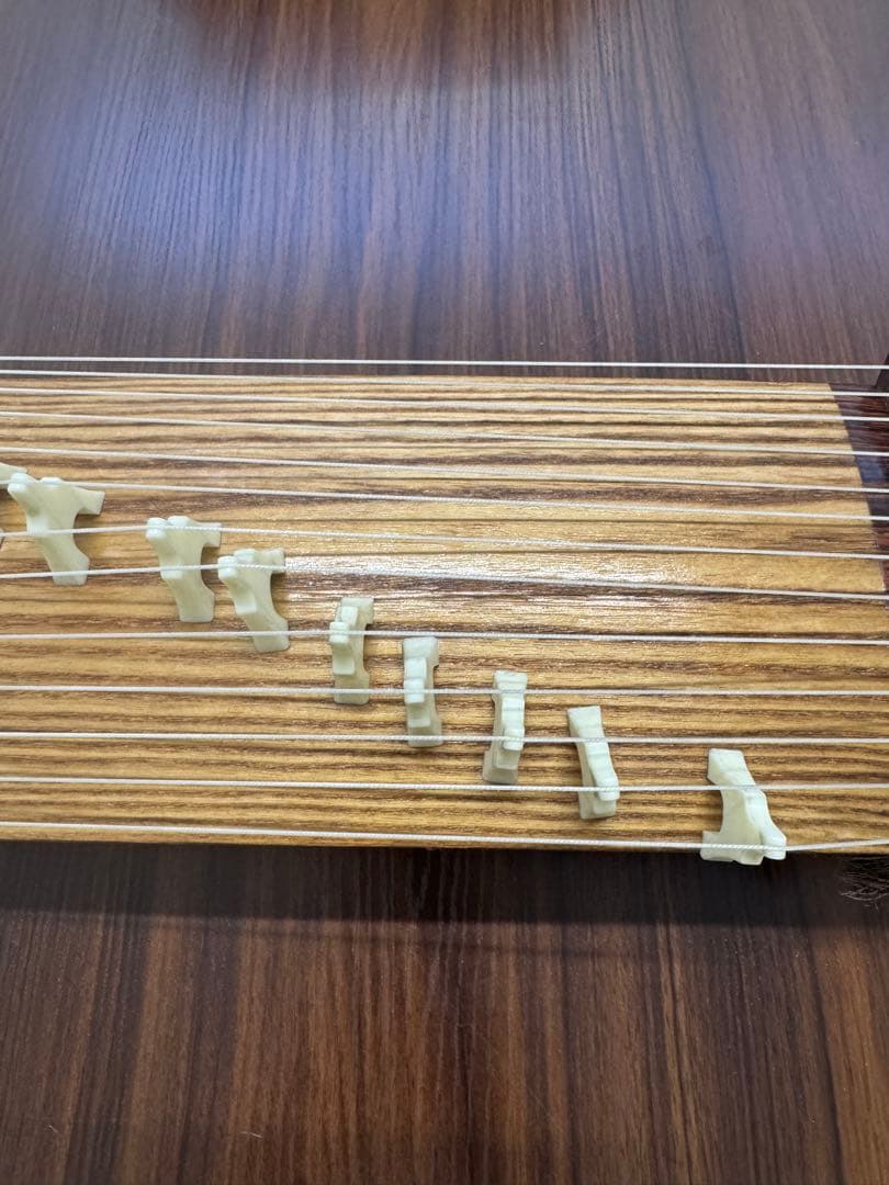 タクミンさん専用 和楽器 ミニ琴 13弦 琴柱付き ケース付 現状品