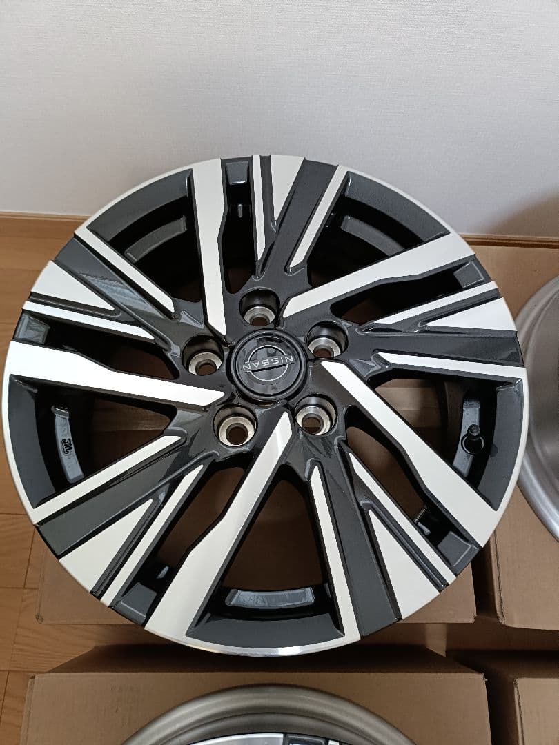 セレナ C28 アルミホイール 4本セット 純正 新品 未使用